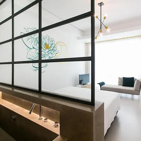 Horti 14 Borgo Trastevere מלון 4*
