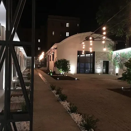 Horti 14 Borgo Trastevere מלון 4*